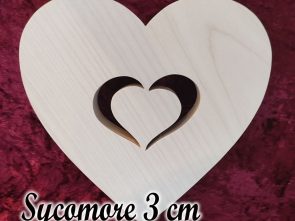 Dessous De Plat en bois en forme de coeur
