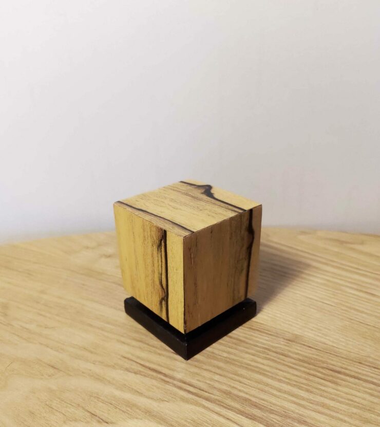 Ecrin cube Design 1